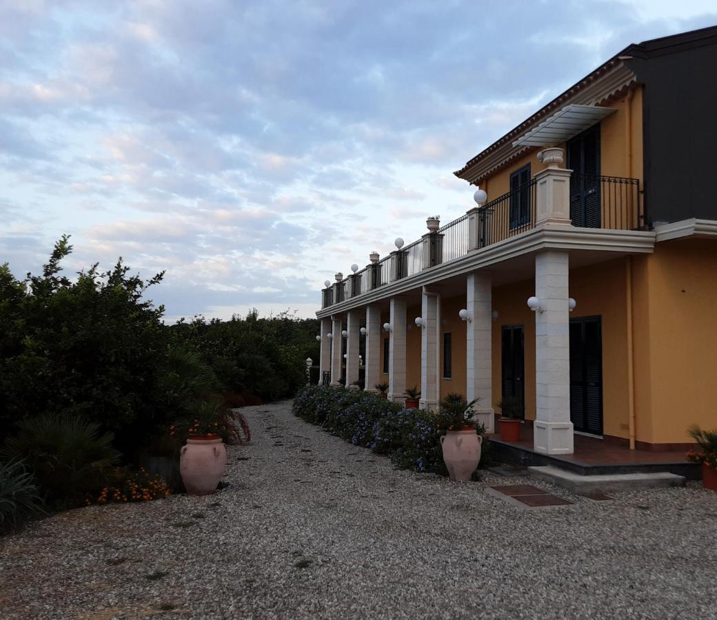 Zahra Agriturismo Acireale Exterior photo
